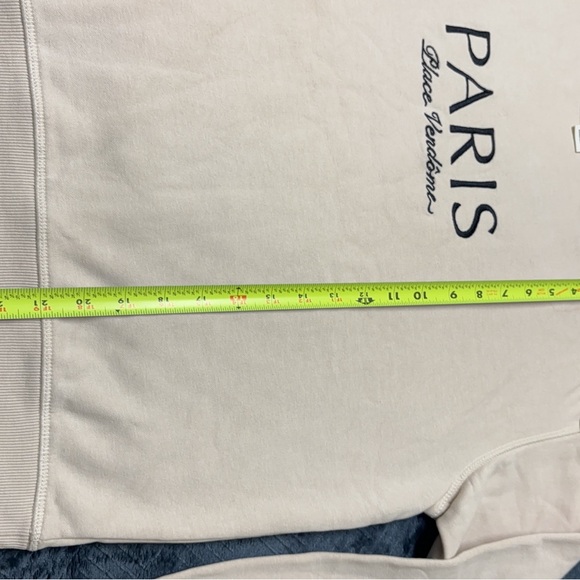 H&M Cream Women's Sweater with Gold Button Accents size S - Picture 4 of 8